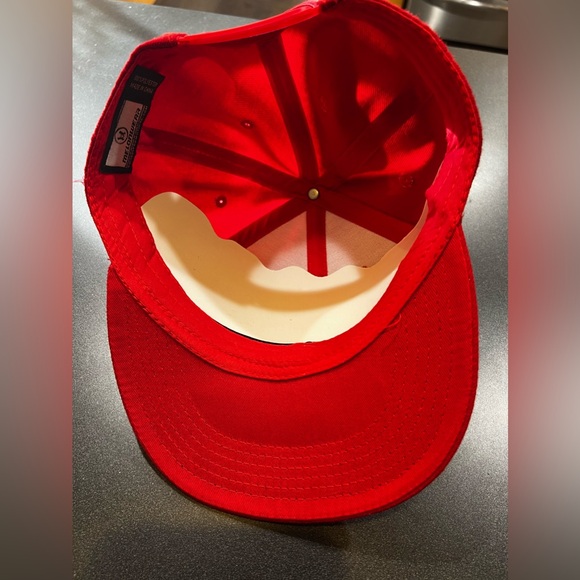 Wide Brim Maple Leaf  Baseball Cap - Picture 3 of 3